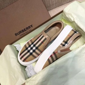 Burberry Unisex Sneakers